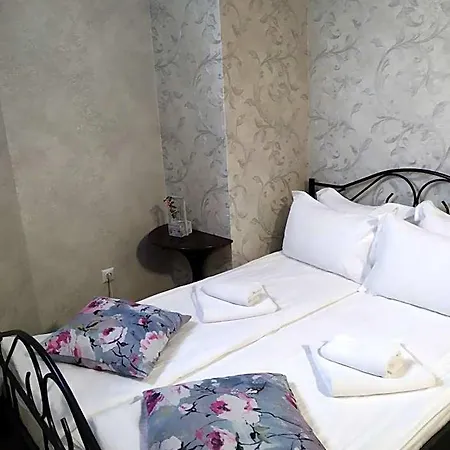 Perfect Hotel Warna