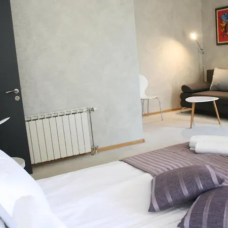 Perfect Hotel Warna
